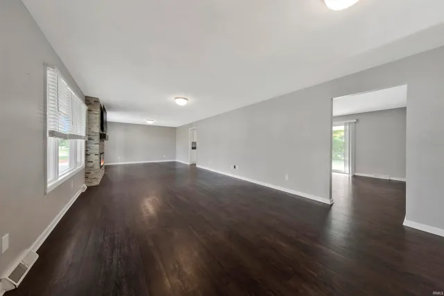 $299,500 | 203 South Willard Street, Fort Branch, IN 47648