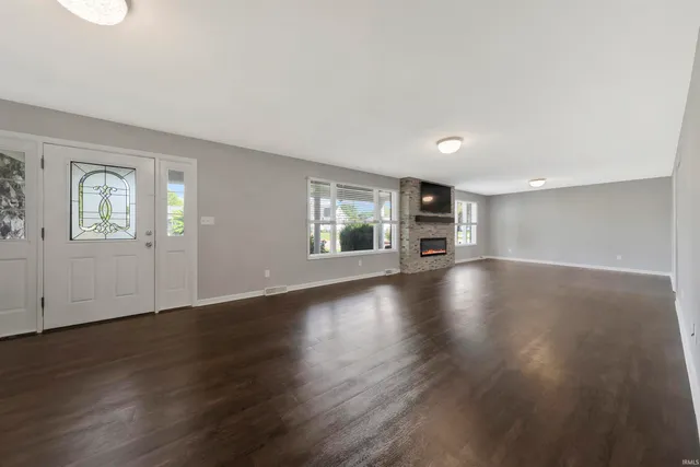 $299,500 | 203 South Willard Street, Fort Branch, IN 47648