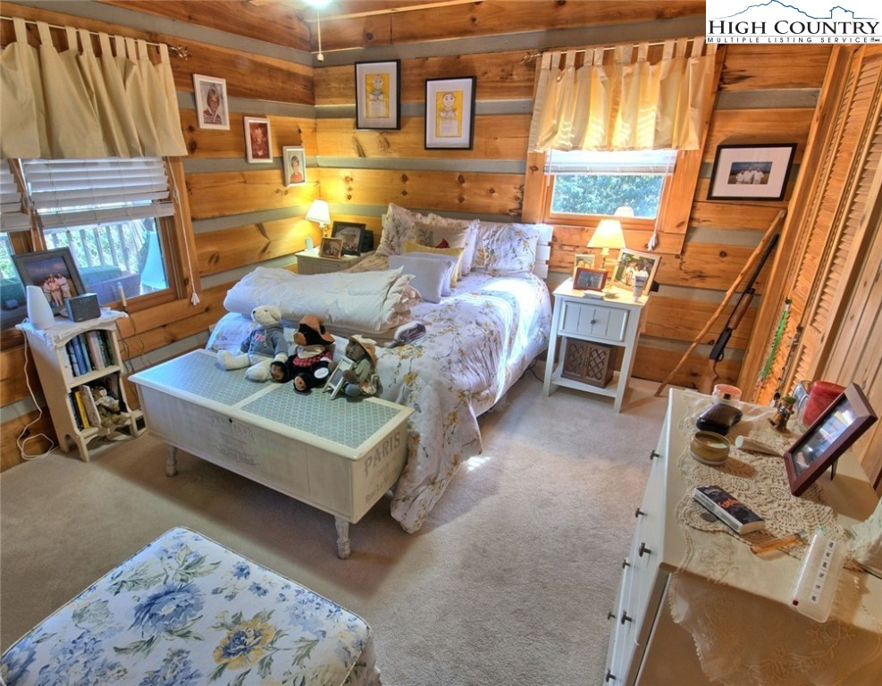 411 Holly Ridge Road West Jefferson, NC 28694 - Photo 12 of 19 Gallery Image 12