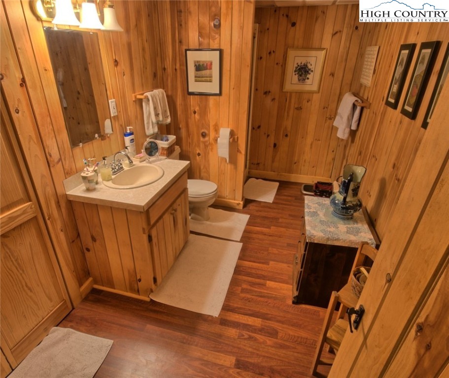 411 Holly Ridge Road West Jefferson, NC 28694 - Photo 15 of 19 Gallery Image 15