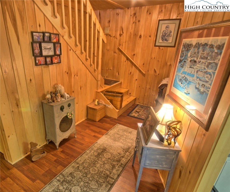 411 Holly Ridge Road West Jefferson, NC 28694 - Photo 10 of 19 Gallery Image 10