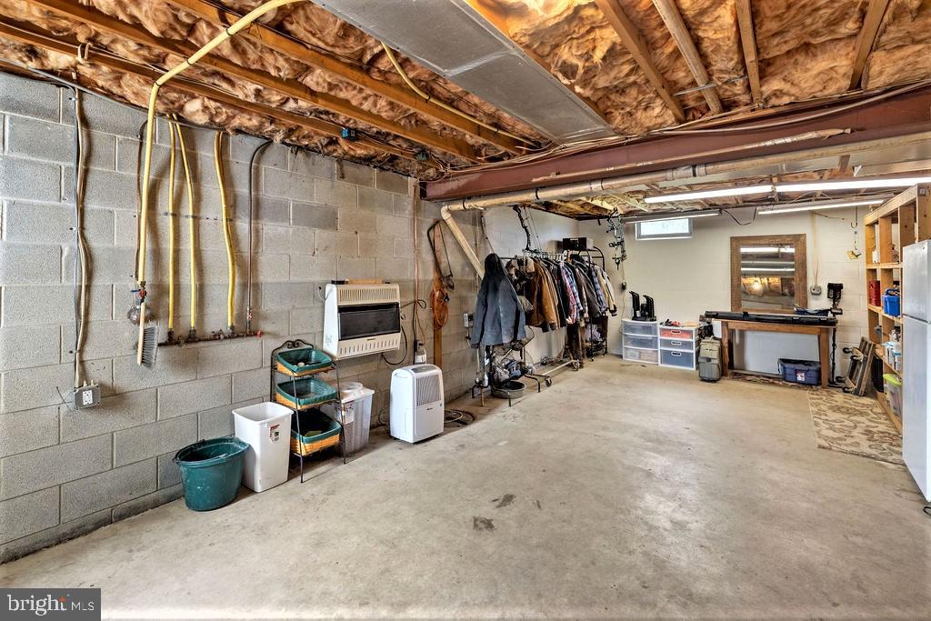 3250 Schoolhouse Road Dover, PA 17315 - Photo 33 of 44 Gallery Image 33