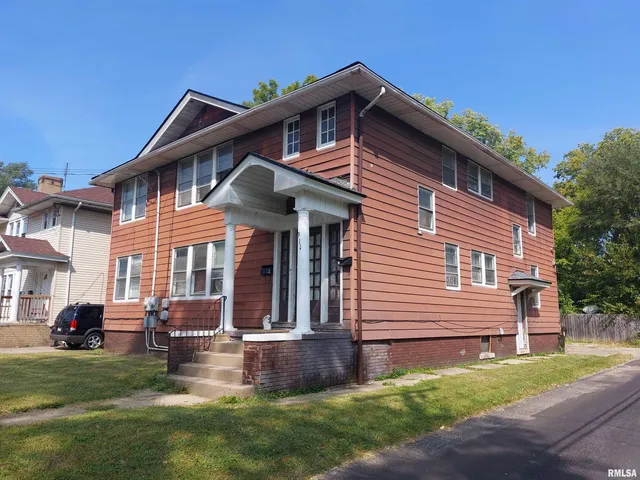$120,000 | 911 West Russell Street, Peoria, IL 61606