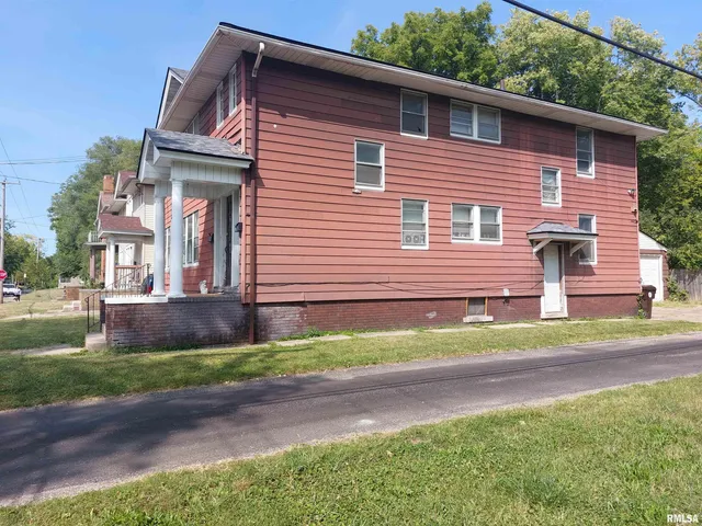 $120,000 | 911 West Russell Street, Peoria, IL 61606