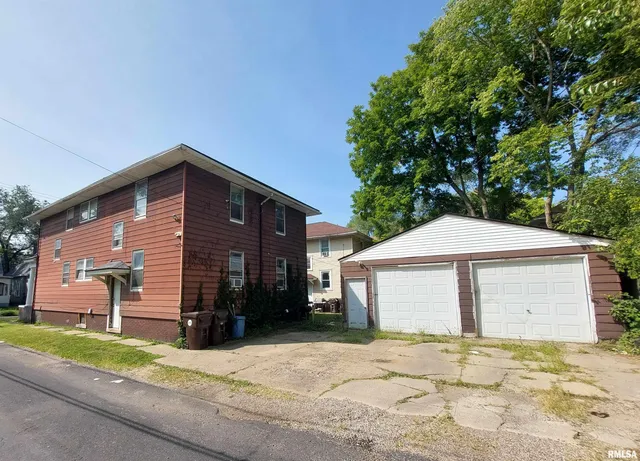 $120,000 | 911 West Russell Street, Peoria, IL 61606