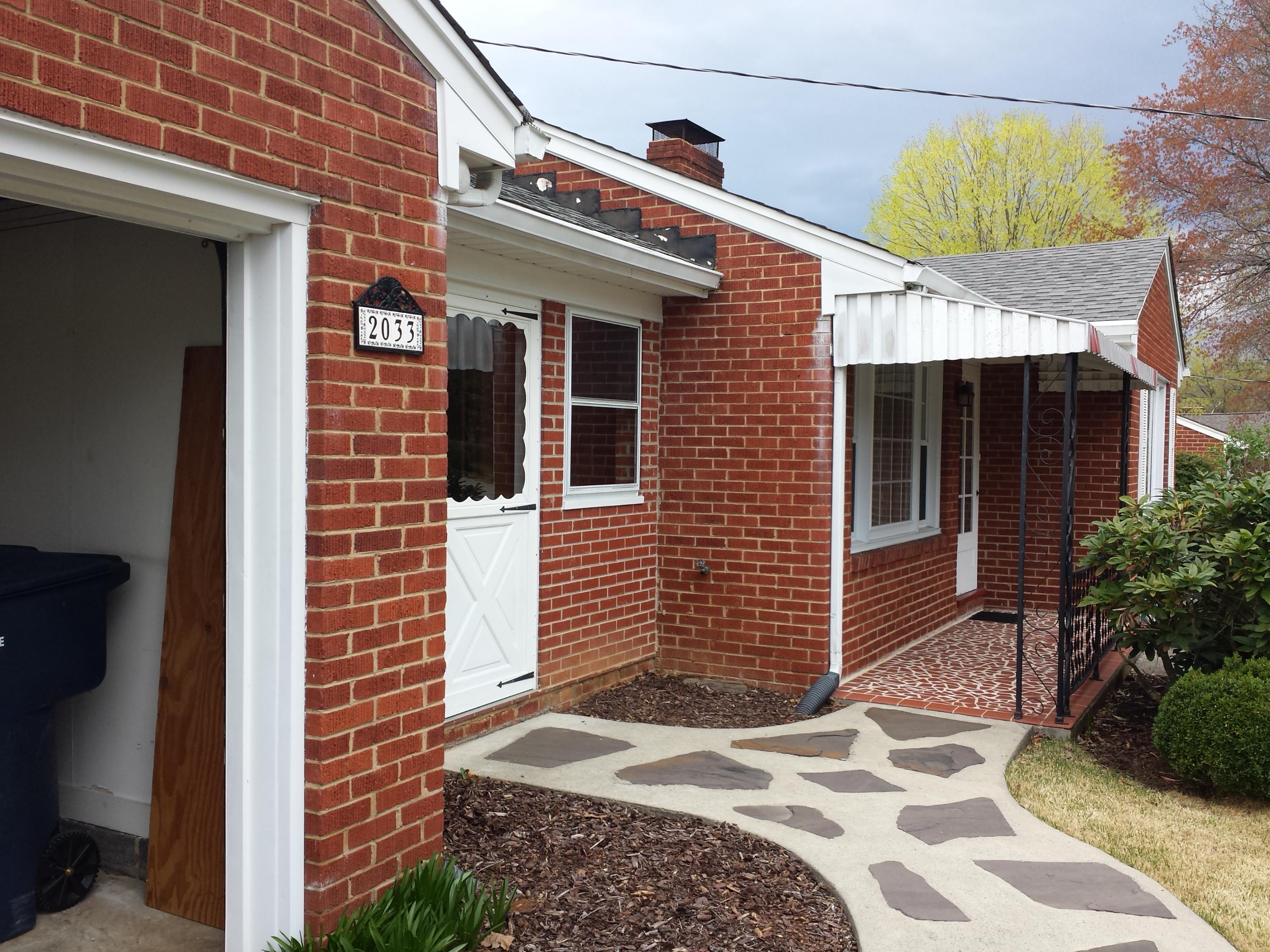 2033 Darlington Road Southwest Roanoke, VA 24018 - Photo 12 of 26 20150408_171312