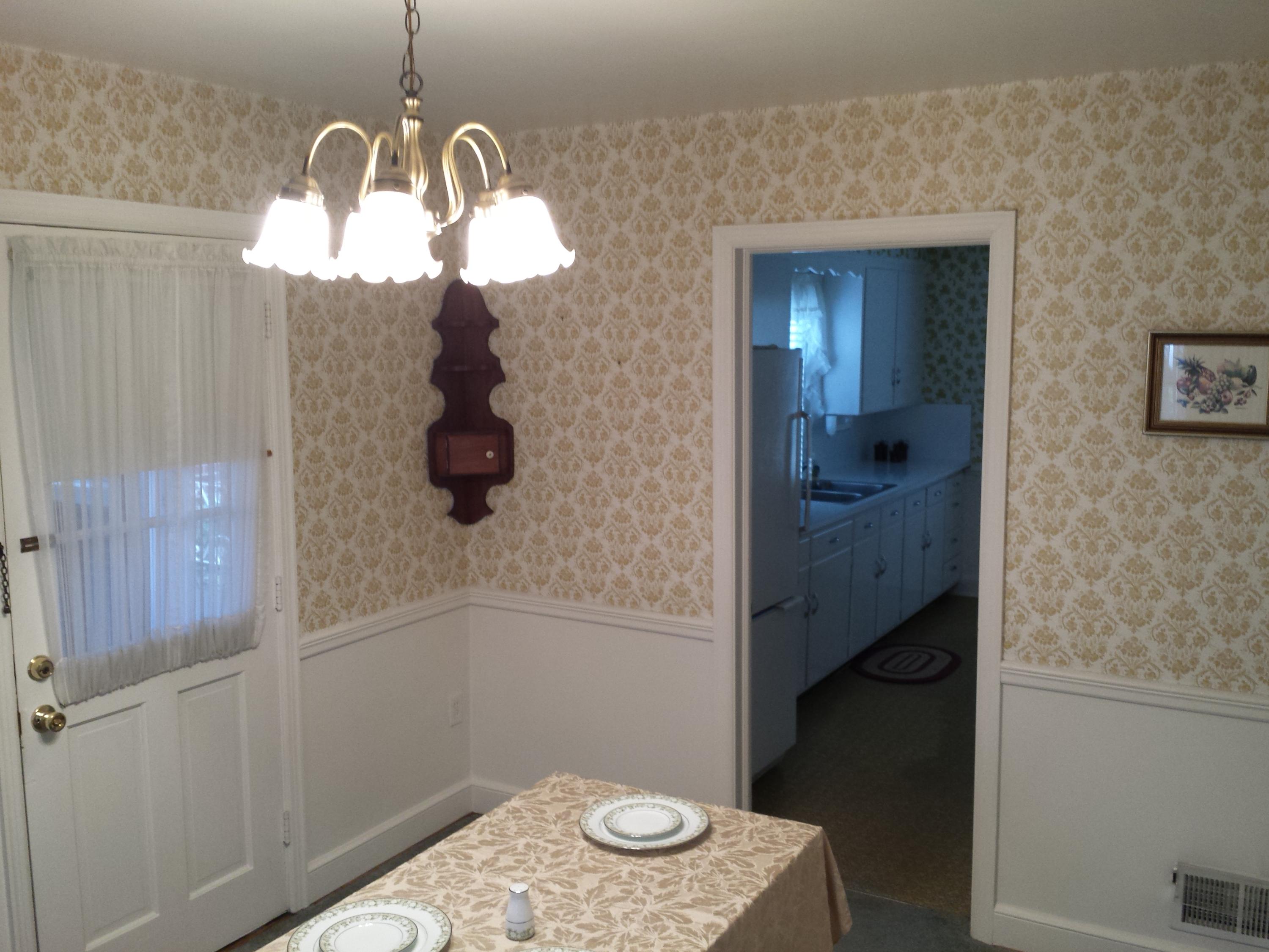 2033 Darlington Road Southwest Roanoke, VA 24018 - Photo 16 of 26 20150408_171549