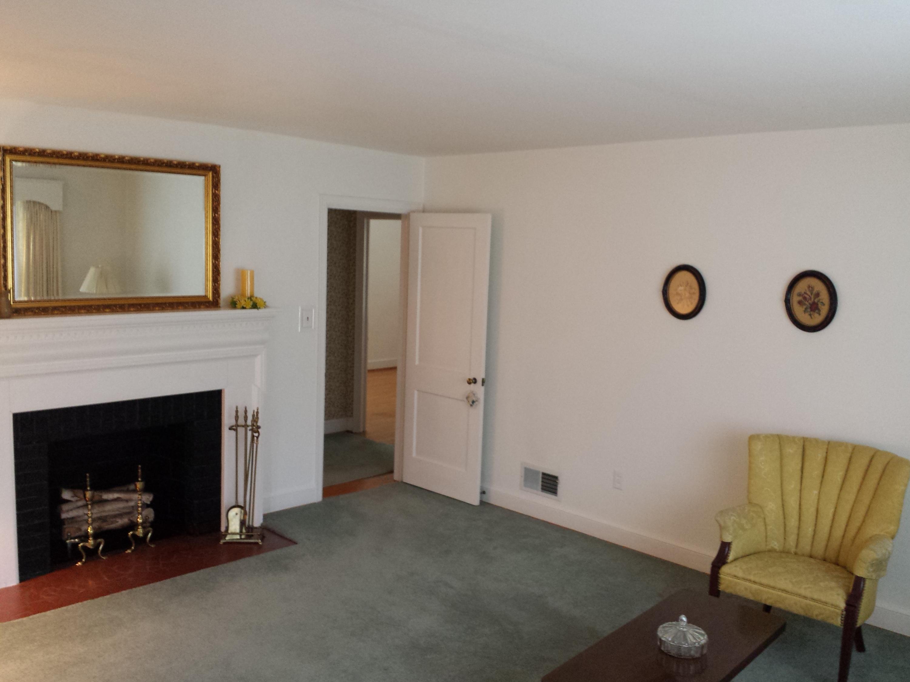 2033 Darlington Road Southwest Roanoke, VA 24018 - Photo 17 of 26 20150408_171617