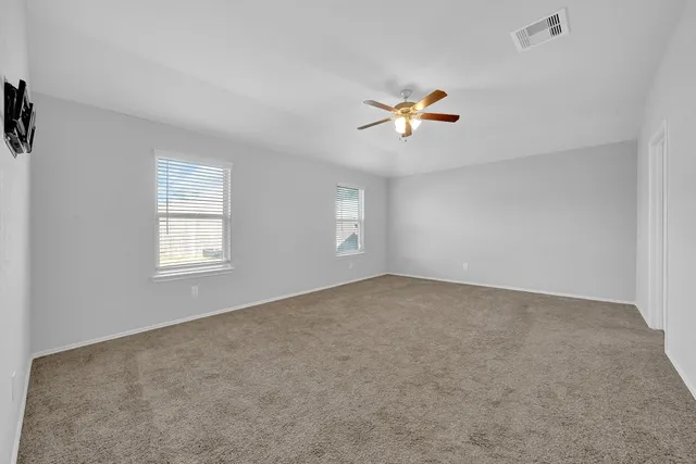 $1,950 | 18271 Woodpecker Trail, New Caney, TX 77357