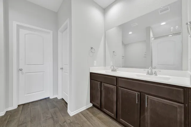 $1,950 | 18271 Woodpecker Trail, New Caney, TX 77357