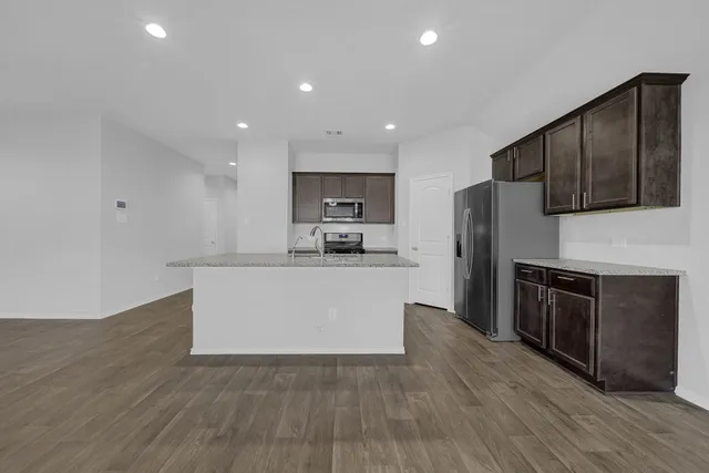 $1,950 | 18271 Woodpecker Trail, New Caney, TX 77357