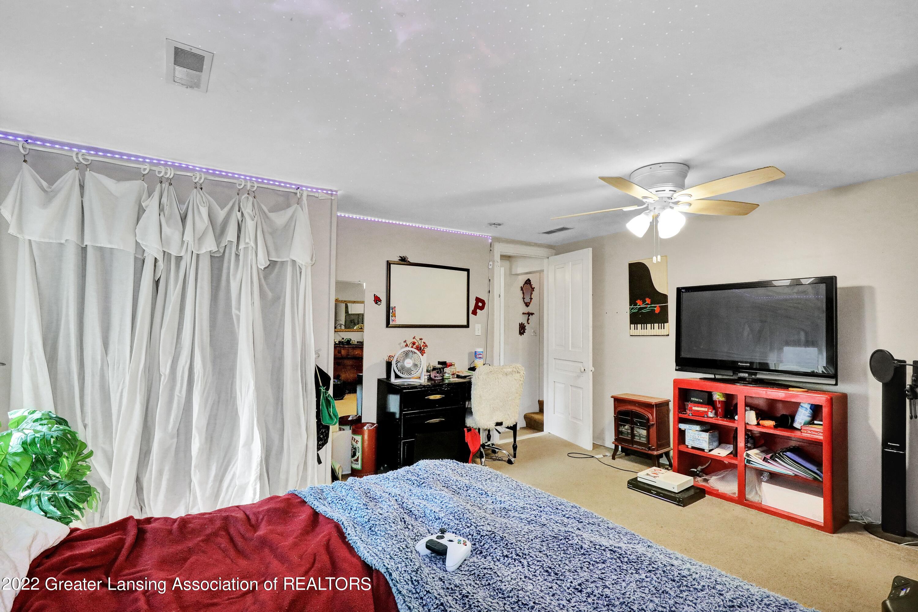 532 Riverside Drive Portland, MI 48875 - Photo 33 of 48 o3njFvUI