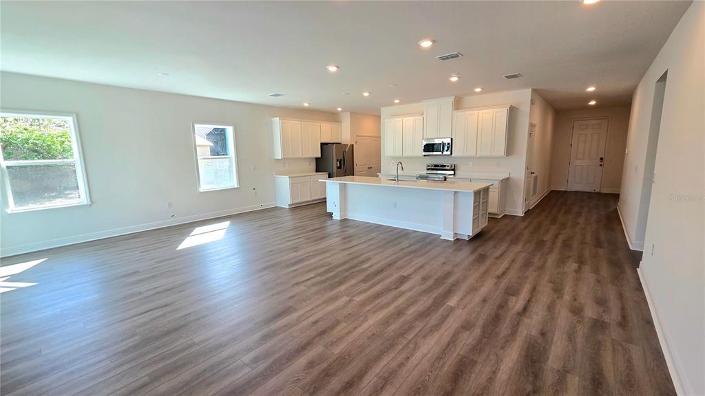 9427 Lakeview Court Spring Hill, FL 34608 - Photo 6 of 41