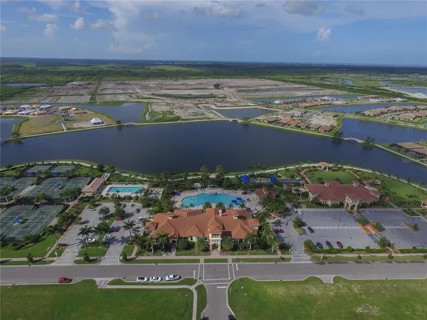 $565,000 | 19369 Jacinda Street, Venice, FL 34293
