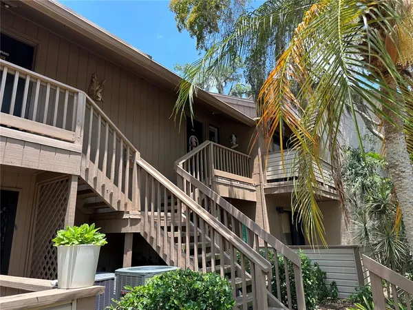 $1,895 | 1647 Brookhouse Court, Unit 246, Sarasota, FL 34231