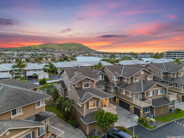 $1,070,000 | 7018 Hawaii Kai Drive, Unit 615, Honolulu, HI 96825