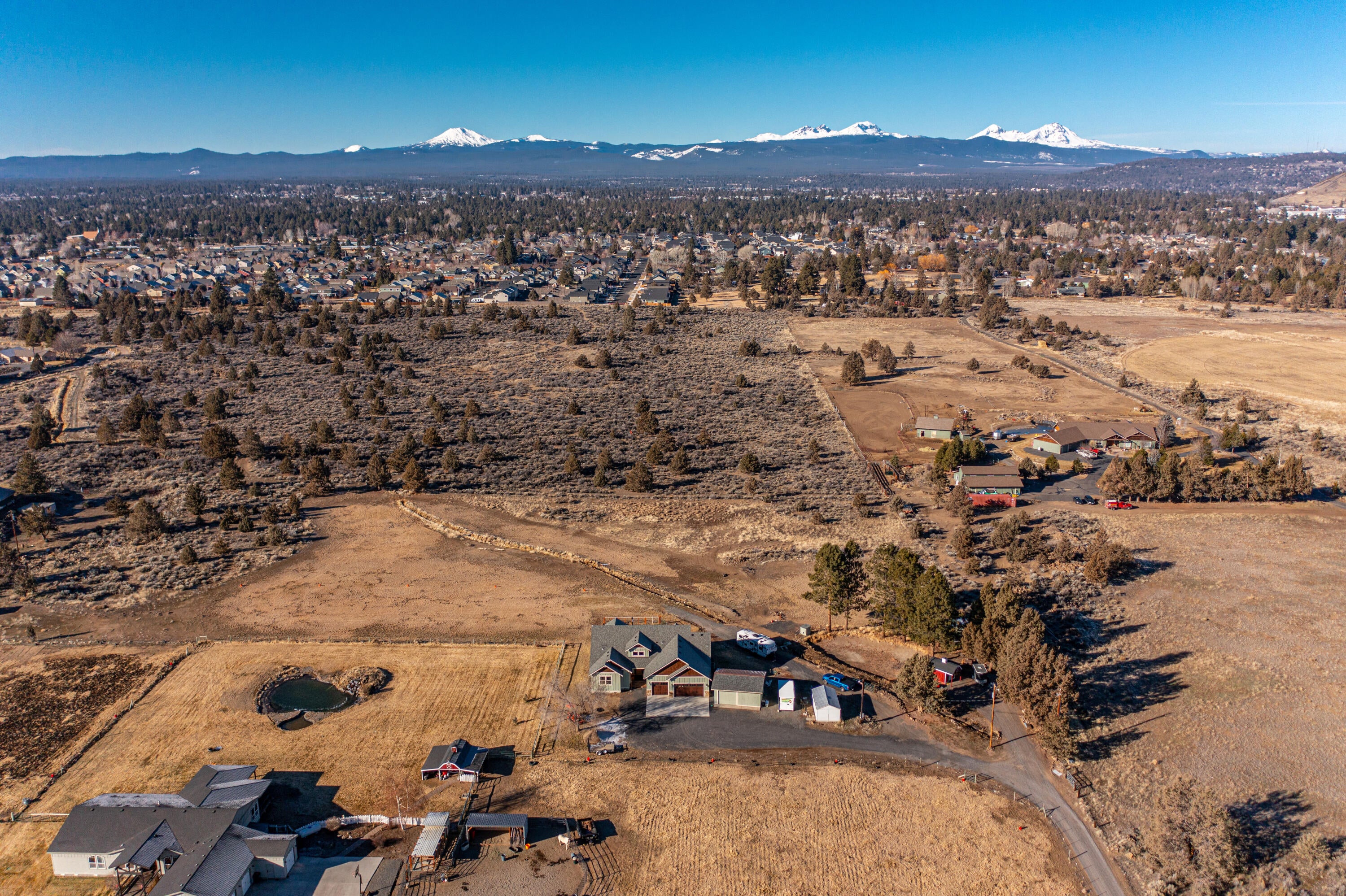 21415 Modoc Lane Bend, OR 97702 - Photo 24 of 35 RileyVisuals-36