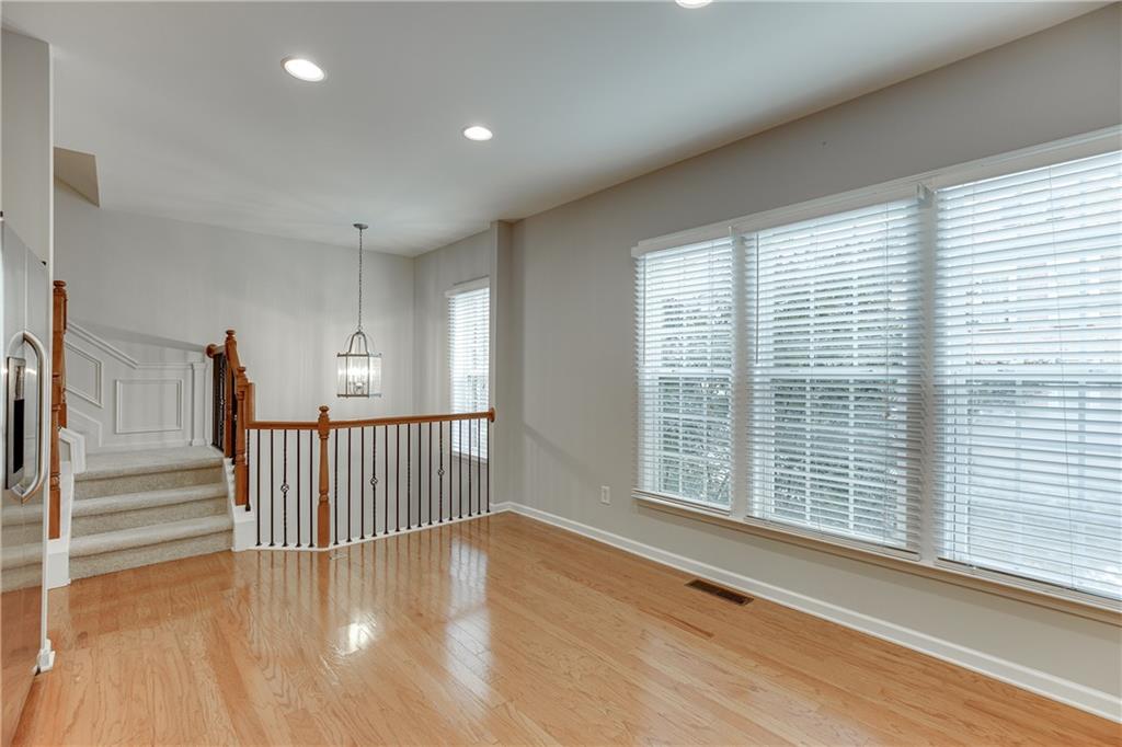 2801 Loftview Square Atlanta, GA 30339 - Photo 19 of 38