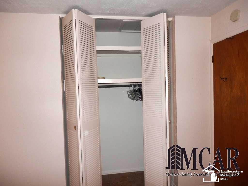 2420 North Custer Road Monroe, MI 48162 - Photo 15 of 23