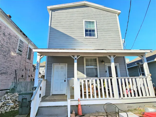 $880 | 4226 Winnie Street, Unit 1, Galveston, TX 77550