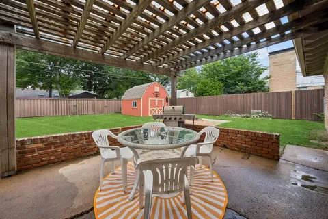 $320,000 | 619 Kingston Drive, Irving, TX 75061