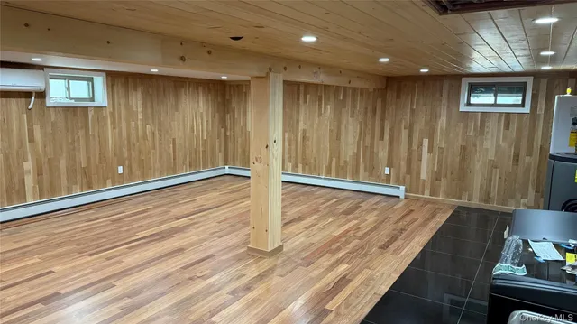 a view of livingroom with hardwood