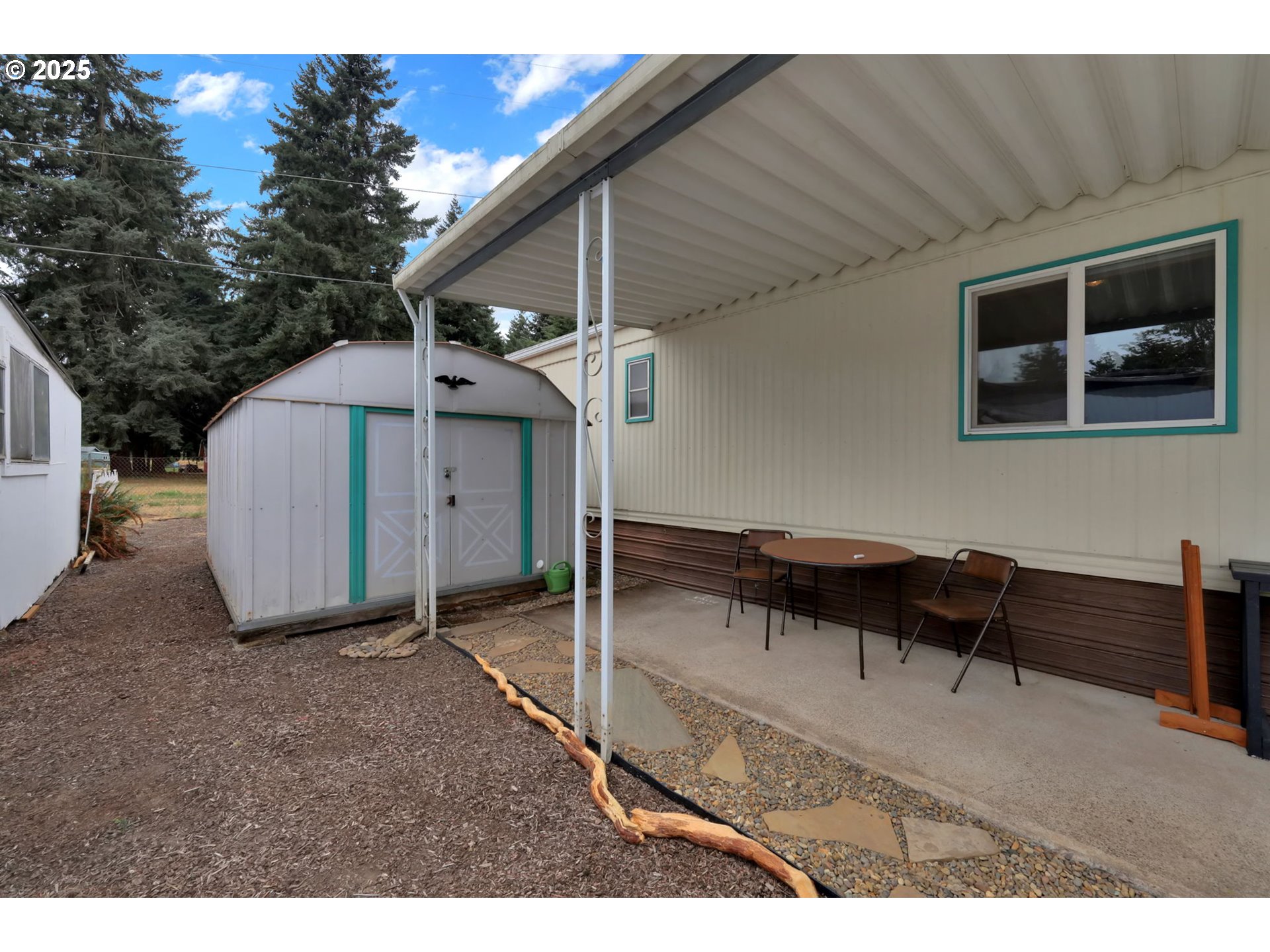 3950 Coburg Road, Unit 27 Eugene, OR 97408 - Photo 29 of 43 Covered Patio