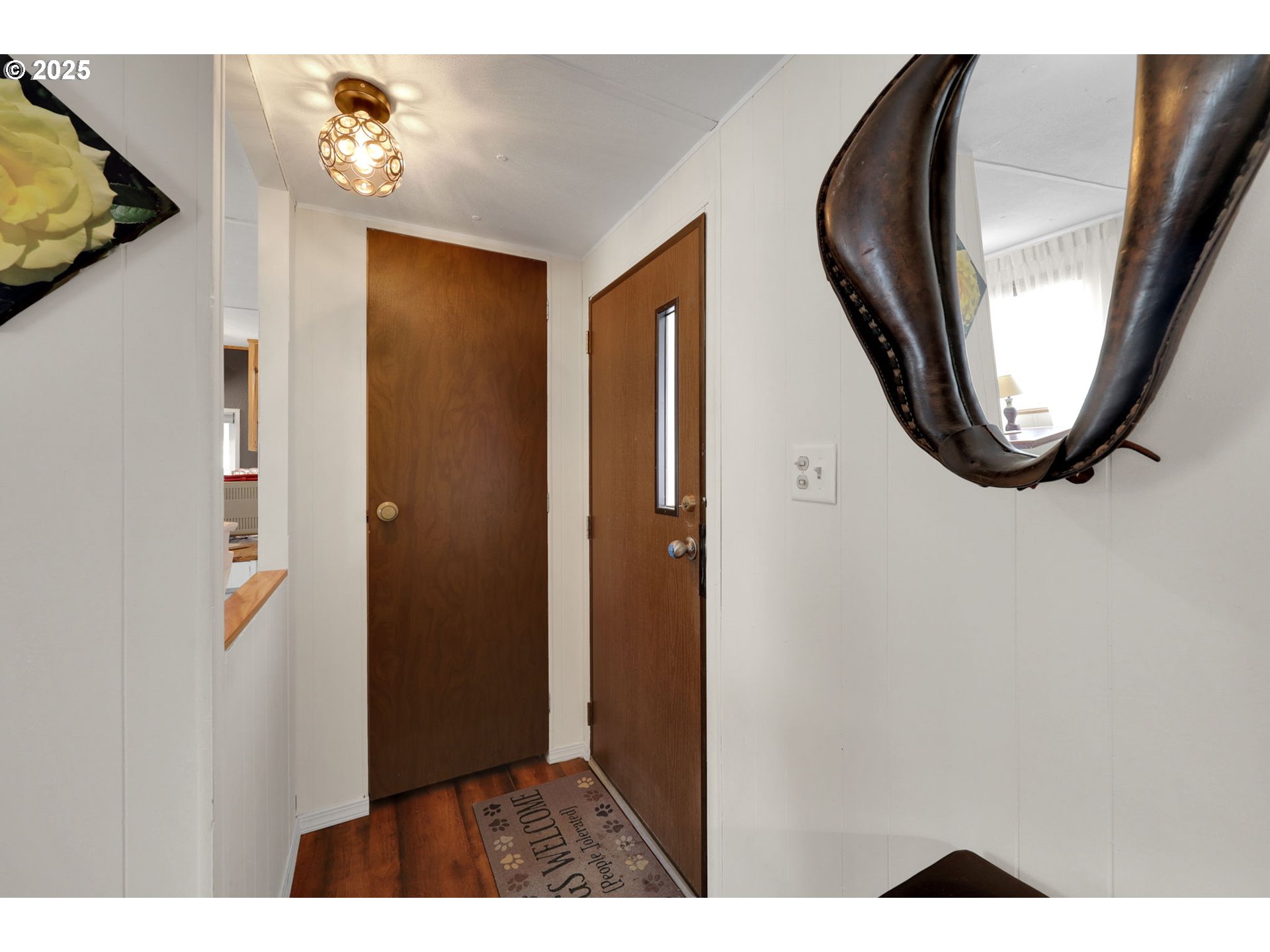 3950 Coburg Road, Unit 27 Eugene, OR 97408 - Photo 3 of 43 Entrance/Foyer