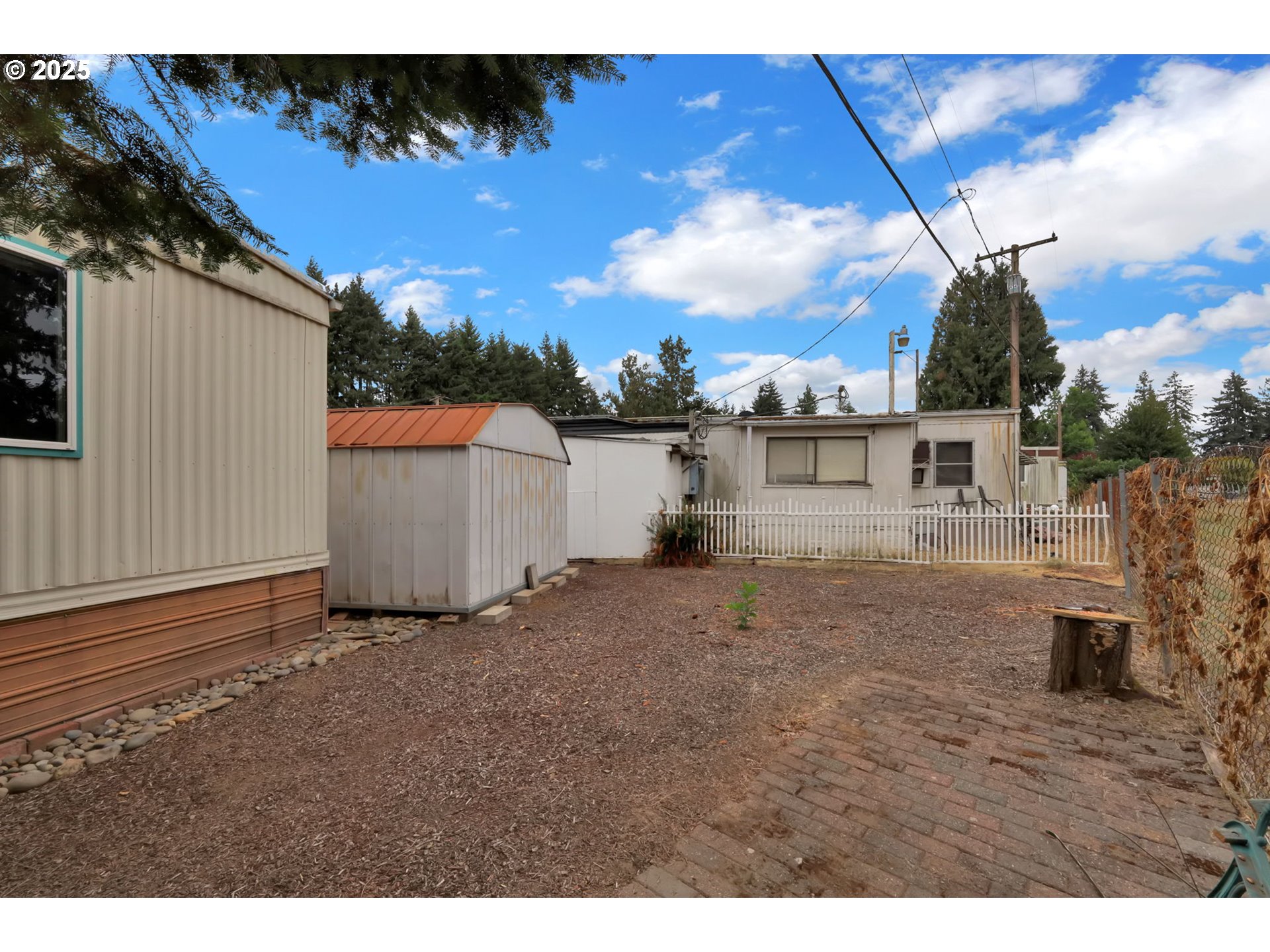 3950 Coburg Road, Unit 27 Eugene, OR 97408 - Photo 32 of 43 Backyard