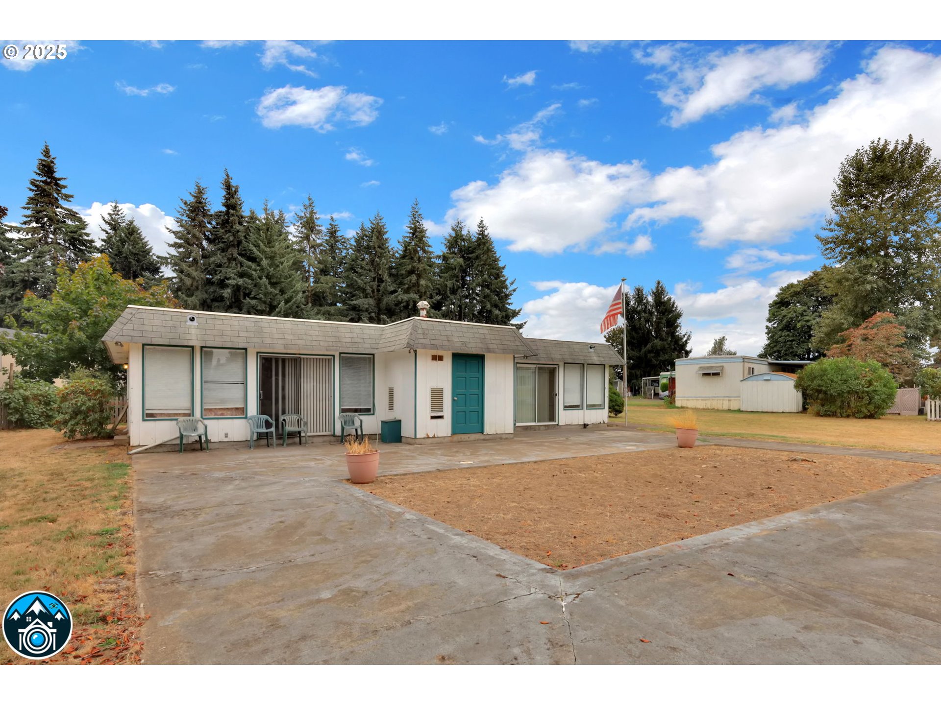 3950 Coburg Road, Unit 27 Eugene, OR 97408 - Photo 39 of 43 Community Club House