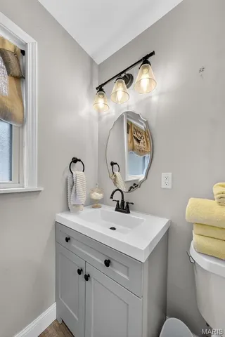 $375,000 | 140 North Ethlyn Road, Winfield, MO 63389