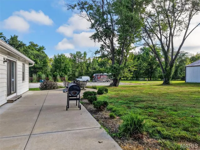 $375,000 | 140 North Ethlyn Road, Winfield, MO 63389