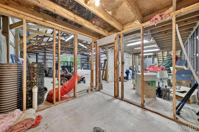 $375,000 | 140 North Ethlyn Road, Winfield, MO 63389