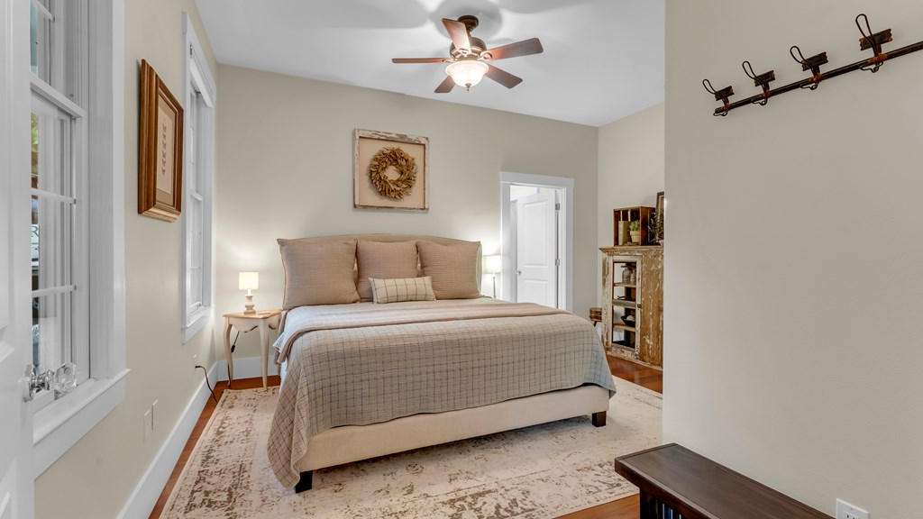 309 Fulton Street Fredericksburg, TX 78624 - Photo 10 of 30