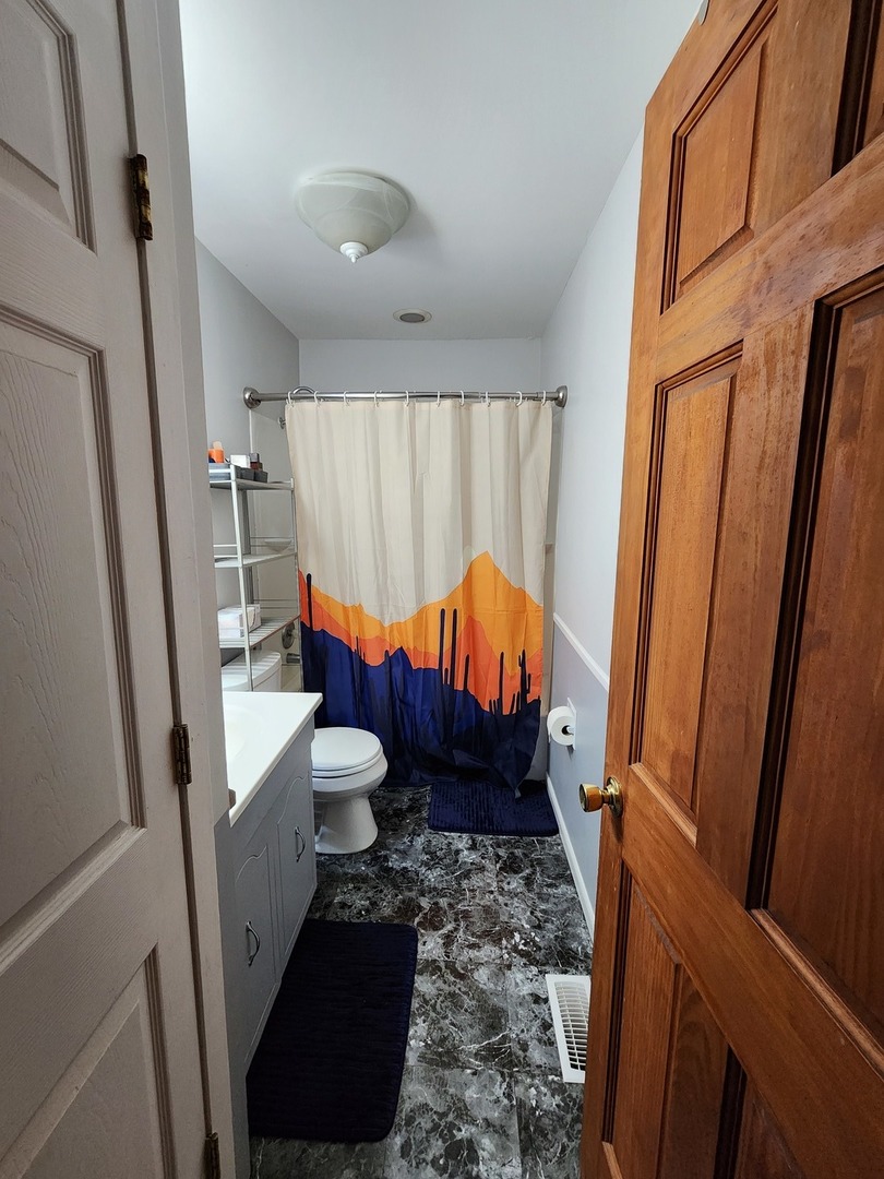 3425 Fox Hill Road Aurora, IL 60504 - Photo 13 of 23 Gallery Image 13