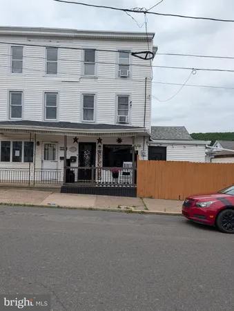 $98,500 | 331 East 3rd Street, Mount Carmel, PA 17851