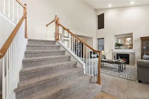 a view of entryway and hall