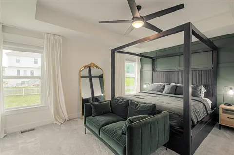 $410,000 | 11727 North Laurel Avenue, Kansas City, MO 64157