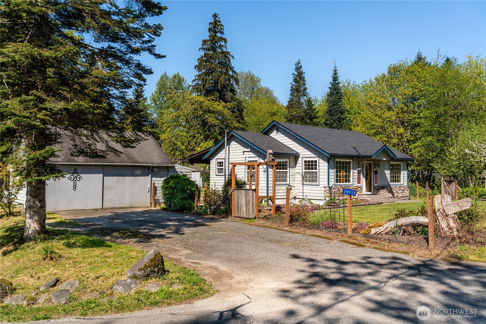 30212 Lake Cavanaugh Road Arlington, WA 98223 - Photo 33 of 38