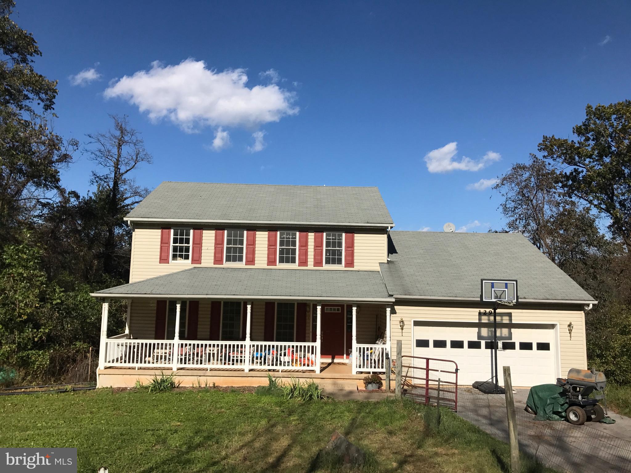 129 Oak Heights Road Front Royal, VA 22630 - Photo 1 of 20 Exterior (Front)