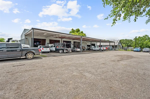 $595,000 | 1523 Highway 36, Rosenberg, TX 77471