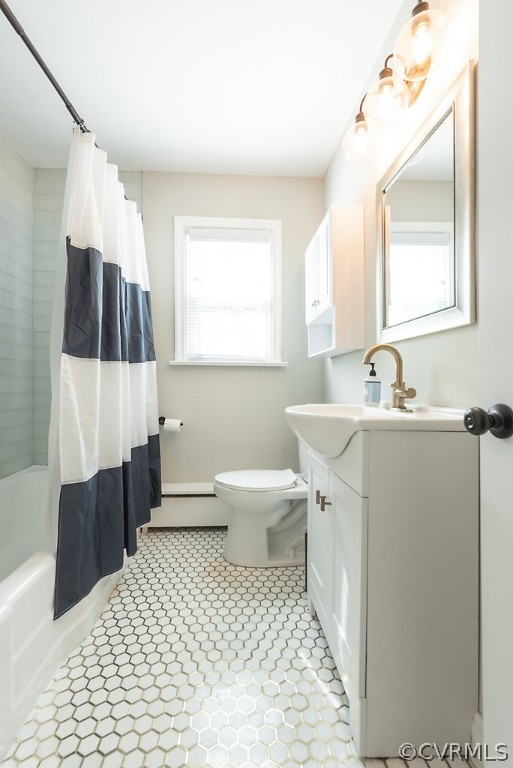 2401 Sunnybrook Road Henrico, VA 23294 - Photo 33 of 50 Upstairs Hall Bathroom