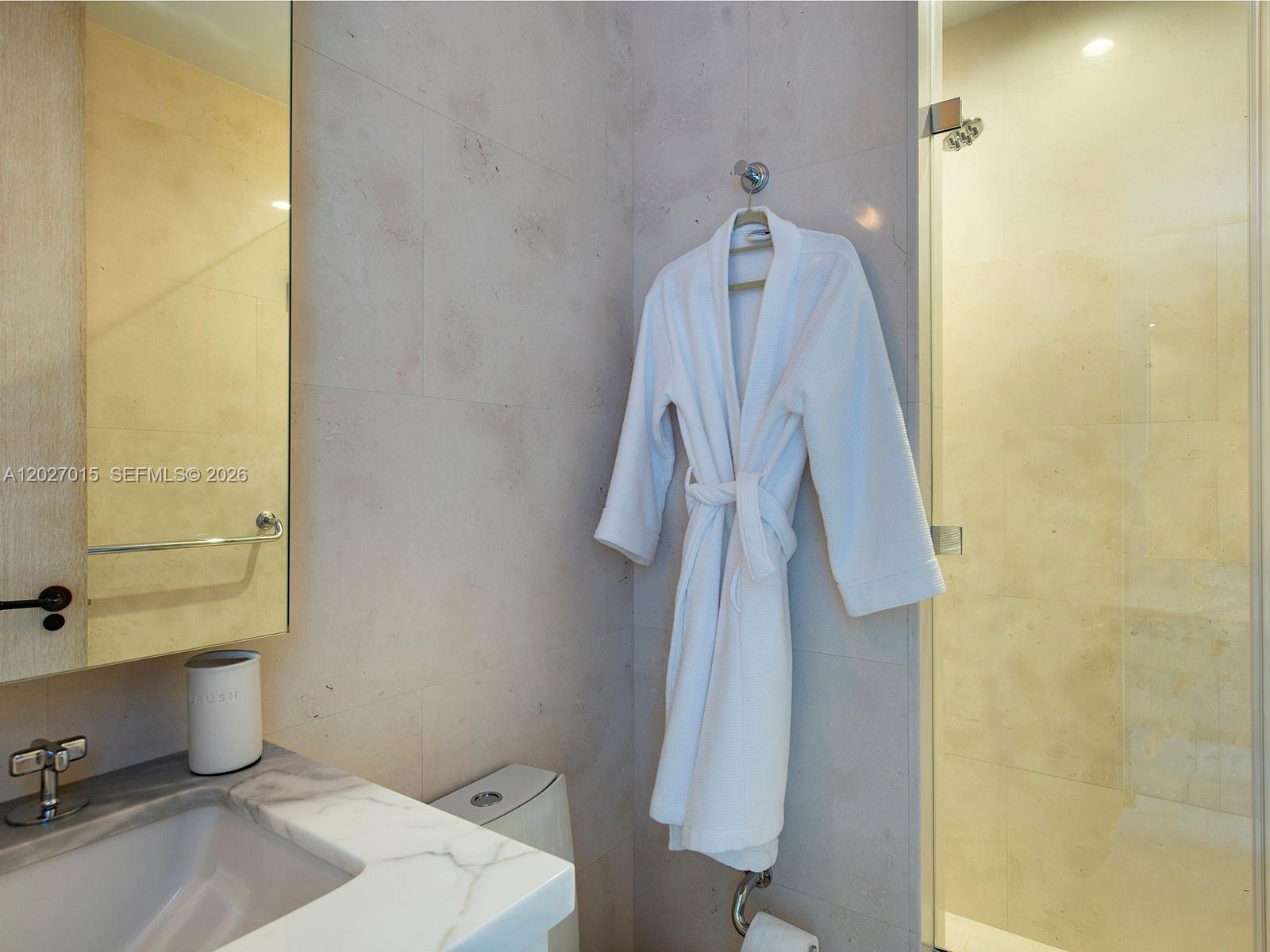 100 South Pointe Drive, Unit 3407 Miami Beach, FL 33139 - Photo 19 of 25