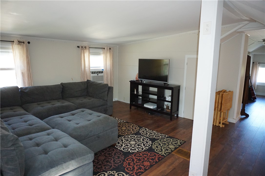 179 Estall Road Greece, NY 14616 - Photo 30 of 37 Gallery Image 30