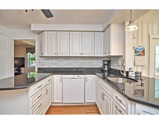 463 Mendon Road Attleboro, MA 02703 - Photo 17 of 39 Gallery Image 17