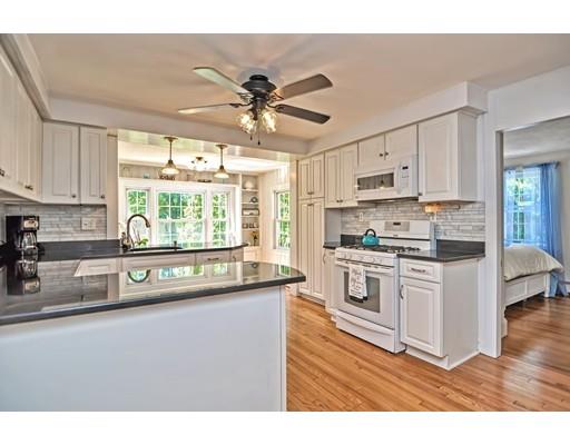 463 Mendon Road Attleboro, MA 02703 - Photo 20 of 39 Gallery Image 20