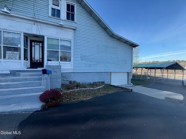 $799,000 | 2855 Aqueduct Road, Niskayuna, NY 12309