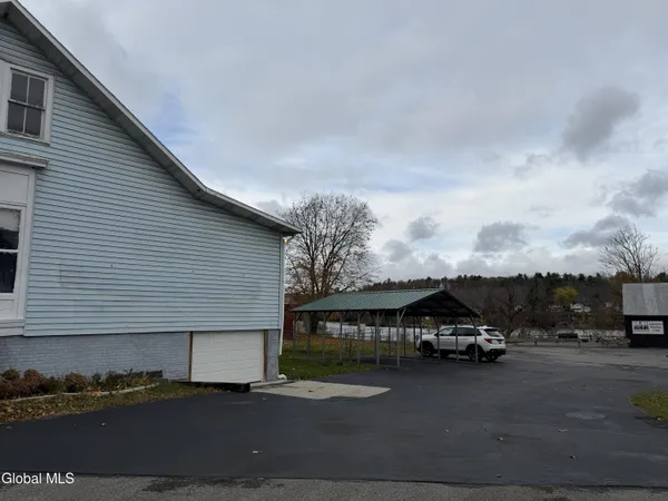 $799,000 | 2855 Aqueduct Road, Niskayuna, NY 12309