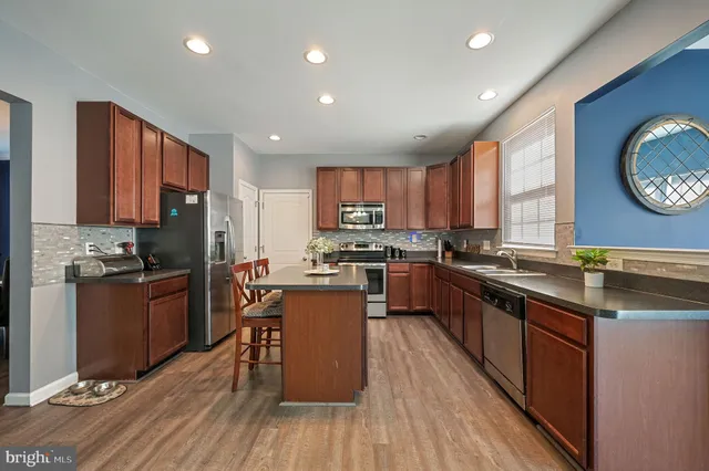 $465,000 | 363 Grayton Drive, Smyrna, DE 19977