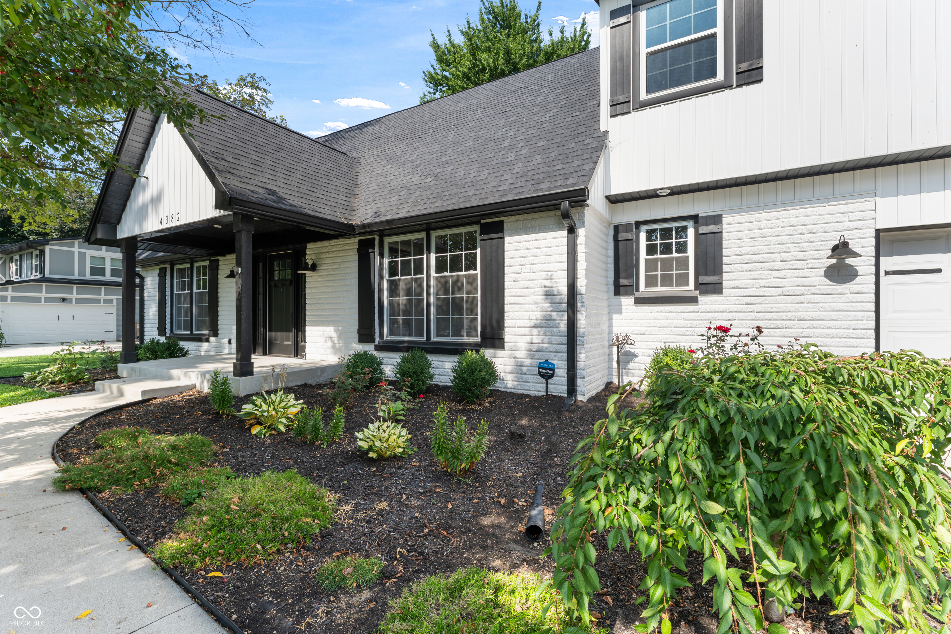 4382 River Road Columbus, IN 47203 - Photo 4 of 61